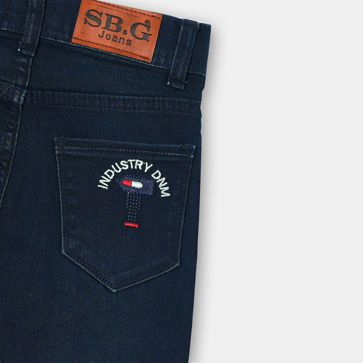 Dark blue denim jeans with embroidered pocket for boys
